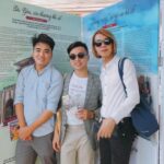 Tống Phước Bảo ‘lôi kéo’ người khác đọc trang sách của mình