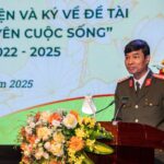34 tác phẩm đoạt giải Cuộc thi viết về đề tài “Vì an ninh Tổ quốc và bình yên cuộc sống”