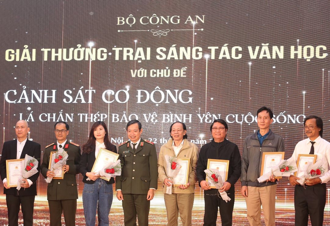 Rộn ràng những cuộc thi văn chương